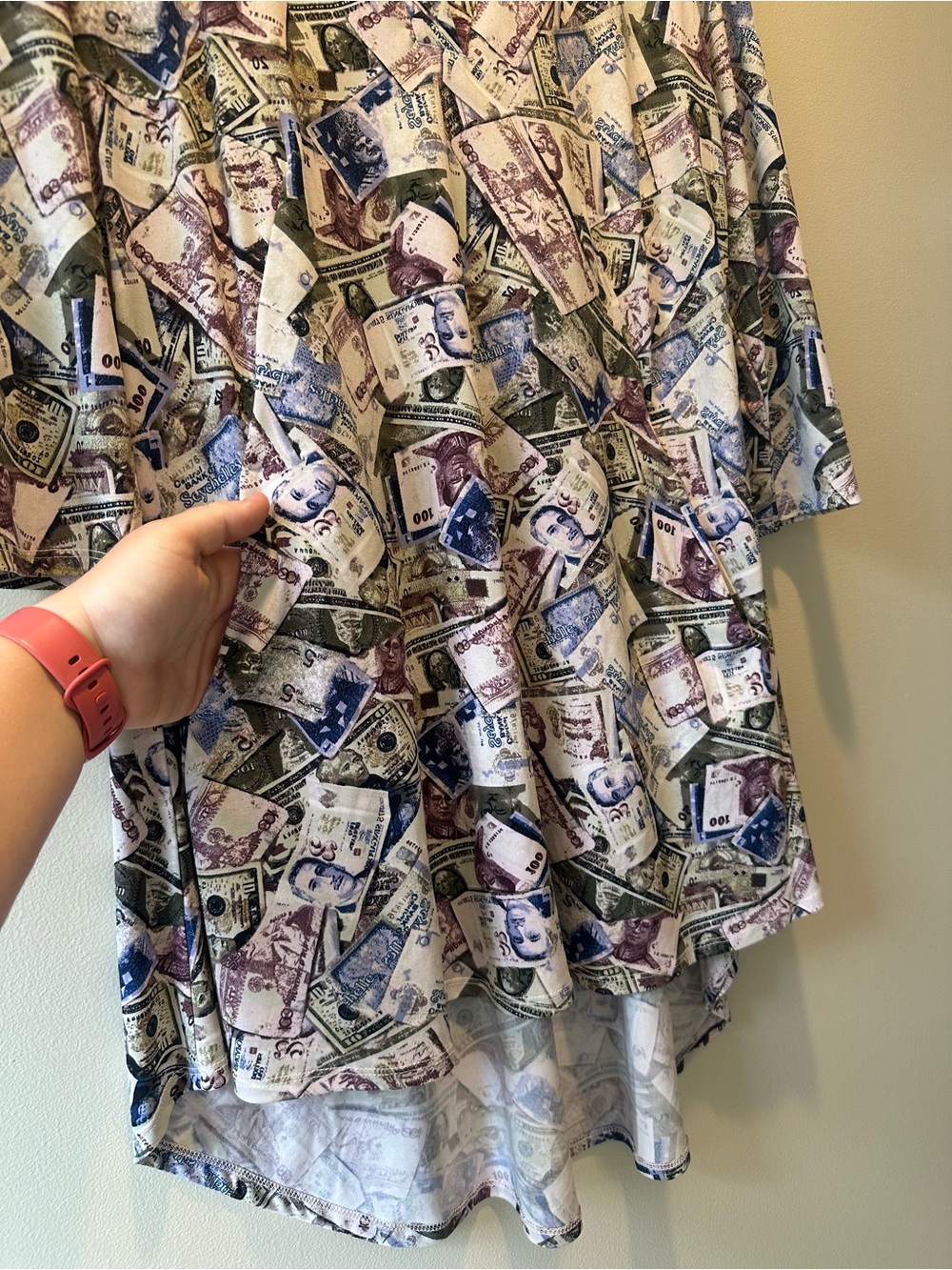Attitudes by Renee size S Cream Money-Print Button Tunic with Pockets - Picture 2 of 6